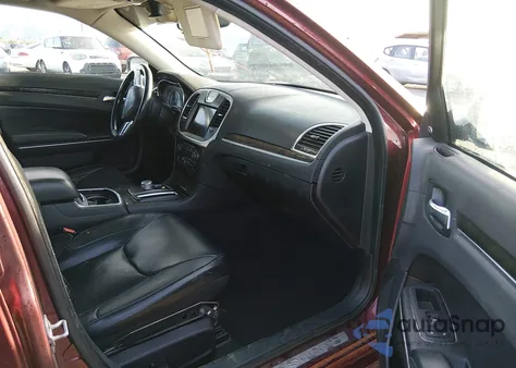 2019 Chrysler 300 Limited из США, поврежденный, VIN 2C3CCAEG7KH609766